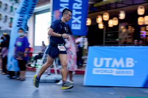 BIB: 4142
                            <button type="button" onclick="openModal(21897155)" class="btn btn-primary btn-sm float-right btn-popup" data-toggle="modal" data-target=".modal-high-quality">
                        <i class="fas fa-shopping-cart"></i> Add to Cart
                    </button>
                                            <button type="button" onclick="isThisMe(21897155, true)" class="btn btn-success btn-sm float-right btn-popup btn-isme hidden" data-toggle="tooltip" data-placement="bottom" title="นี่คือรูปของคุณใช่ไหม คลิกที่นี่เพื่อเอาเข้าอัลบั้ม">
                        <i class="fas fa-plus"></i> Add to album
                    </button>
                    <button type="button" onclick="isThisMe(21897155, false)" class="btn btn-warning btn-sm float-right btn-popup btn-isnotme hidden">
                        <i class="fas fa-ban"></i> Remove from album
                    </button>